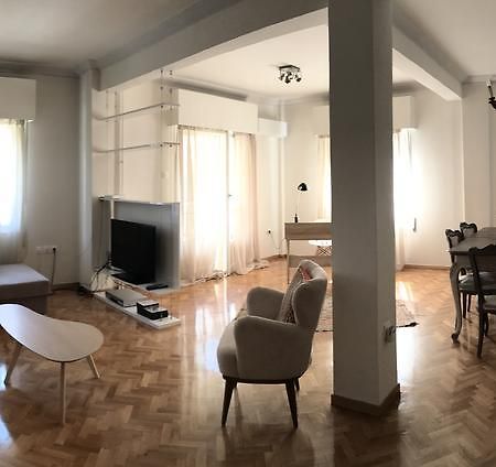 Apartment Near The Beach Атина Екстериор снимка