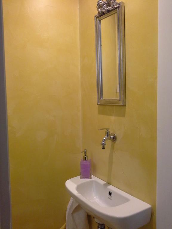 Apartment Near The Beach Атина Екстериор снимка