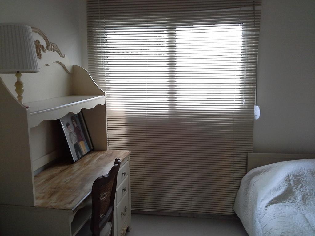 Apartment Near The Beach Атина Екстериор снимка