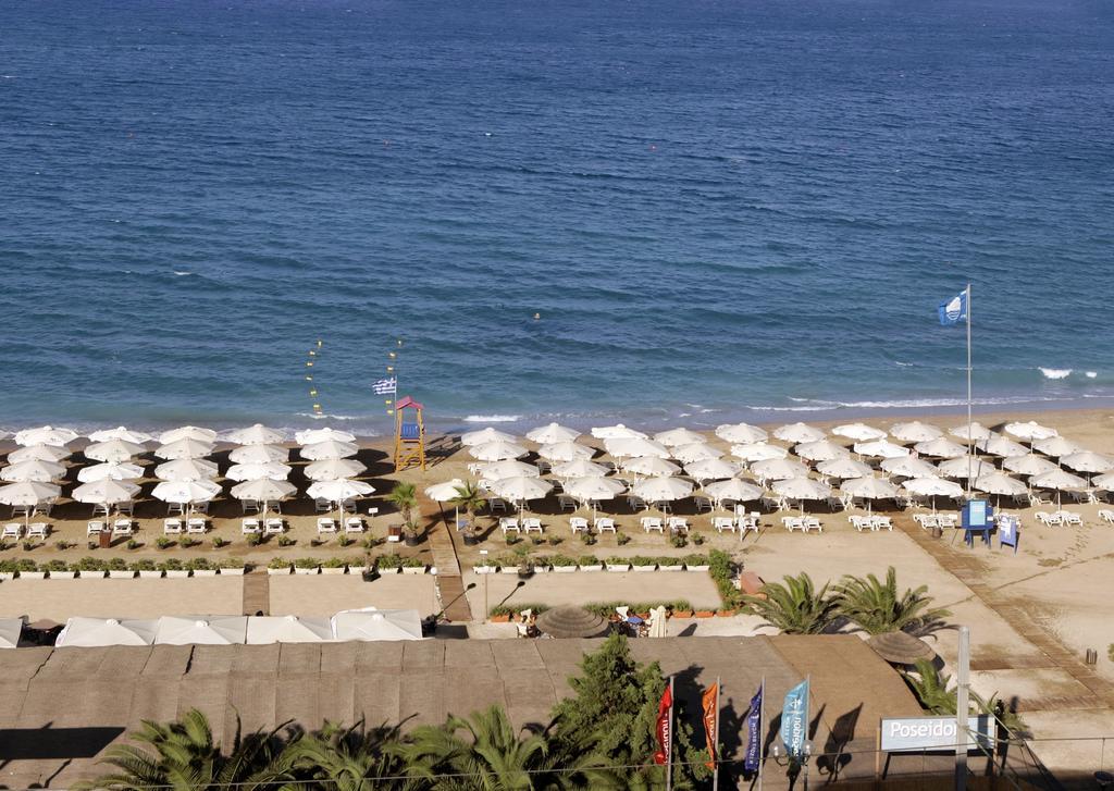 Apartment Near The Beach Атина Екстериор снимка