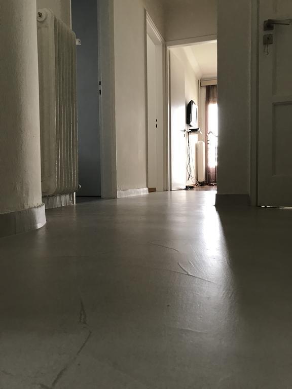 Apartment Near The Beach Атина Екстериор снимка